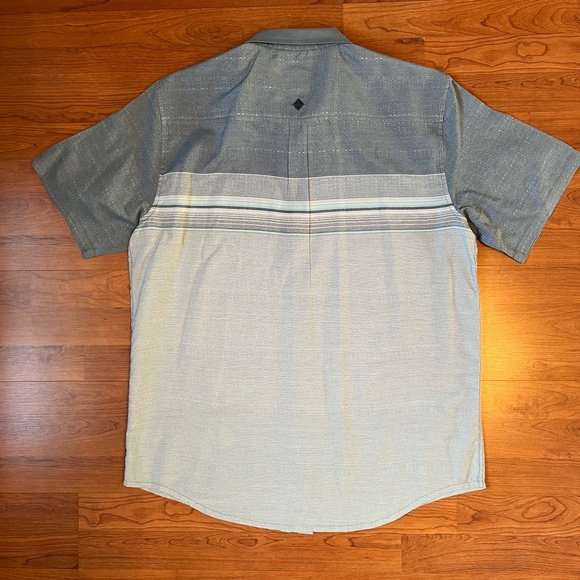 prAna Men's XL dark and light grey short sleeved shirt - Picture 6 of 8